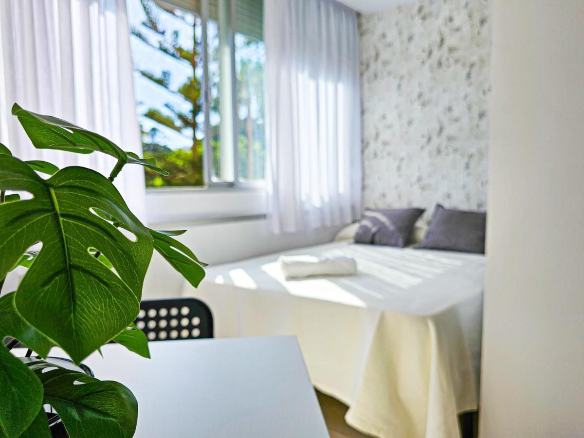 Estudio Vip Mediterraneo - Alojamientos La Torre Torre Del Mar Ngoại thất bức ảnh