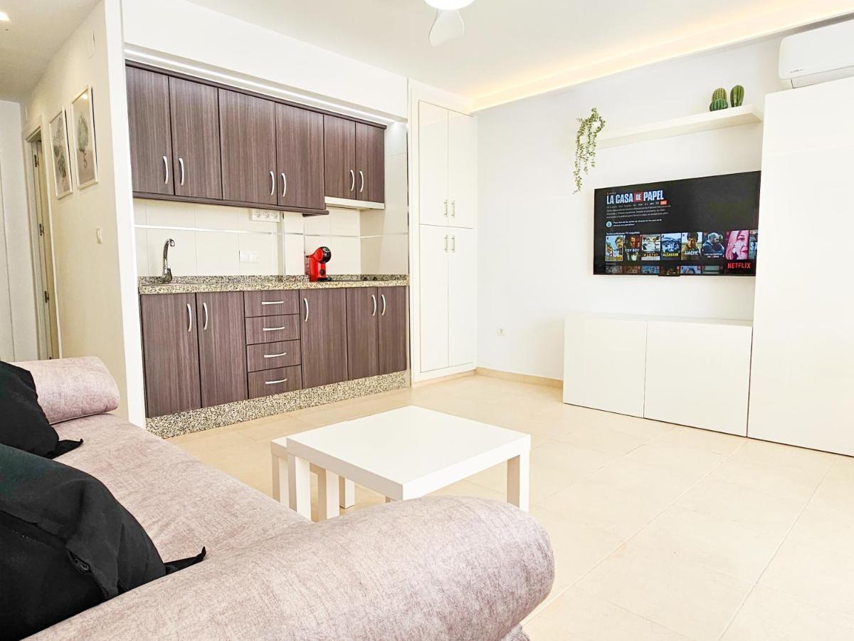 Estudio Vip Mediterraneo - Alojamientos La Torre Torre Del Mar Ngoại thất bức ảnh